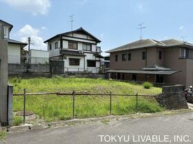 兵庫県川西市萩原台東１丁目
