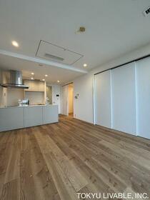 M.M.TOWERS FORESIS−L棟