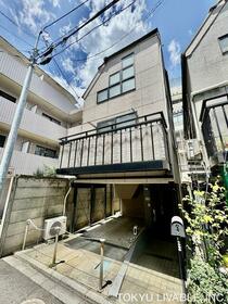東京都中野区本町６丁目