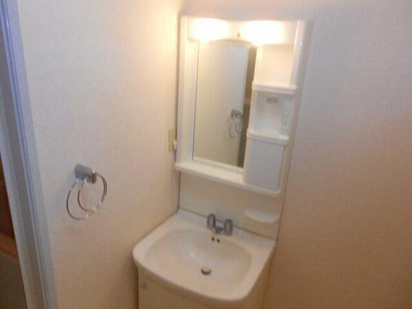 detached 東京都国立市東３丁目

地図を見る