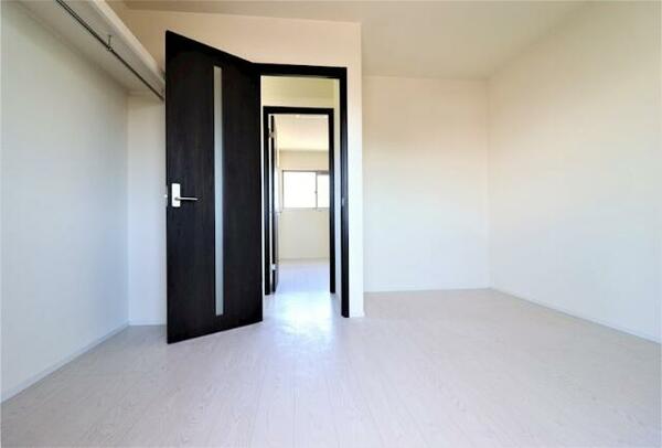 apartment 茨城県つくば市研究学園５丁目５－１３ ファースト・ラフィーネ・学園１Ｆ