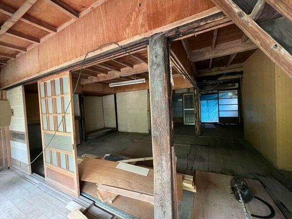 detached 群馬県富岡市白岩

地図を見る