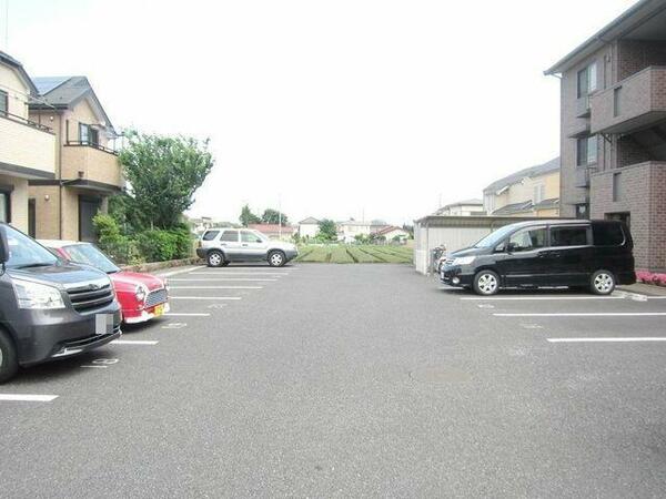 detached 東京都武蔵村山市三ツ木１丁目

地図を見る