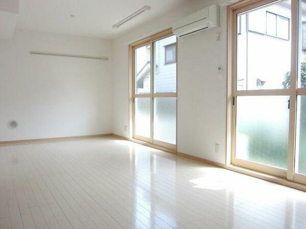 detached 東京都武蔵村山市三ツ木１丁目

地図を見る