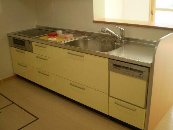 detached 東京都武蔵村山市三ツ木１丁目

地図を見る