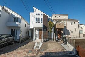 東京都杉並区和泉２丁目