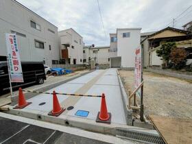 大阪府豊中市春日町３丁目