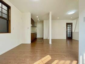 東京都国立市泉３丁目