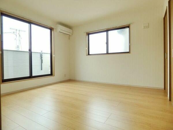 detached 東京都福生市大字熊川

地図を見る