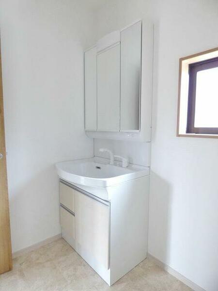 detached 東京都福生市大字熊川

地図を見る