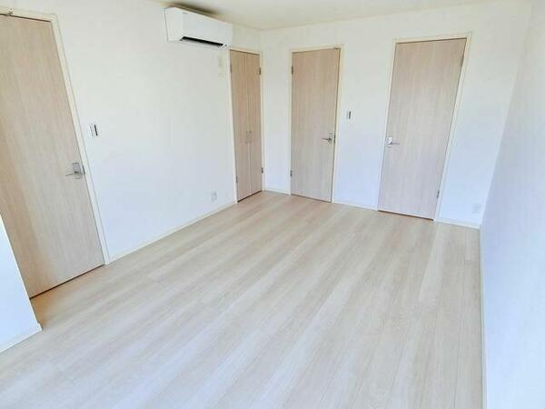 detached 東京都武蔵村山市中央１丁目

地図を見る