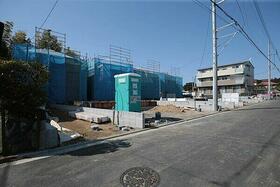 神奈川県綾瀬市小園