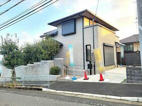 兵庫県川西市萩原台西３丁目