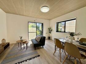 神奈川県三浦郡葉山町一色