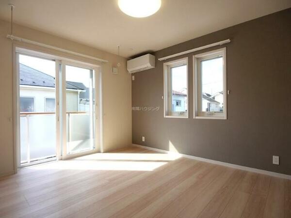 detached 東京都三鷹市中原３丁目

地図を見る