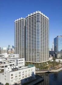 ＧＬＯＢＡＬ　ＦＲＯＮＴ　ＴＯＷＥＲ