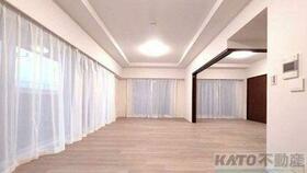 クレッセントグランコート