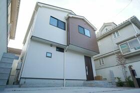 東京都三鷹市野崎４丁目