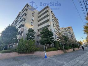 新山下ベイシティ６号棟