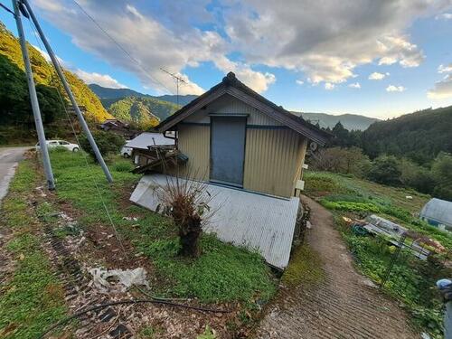 detached 高知県香美市香北町大井平