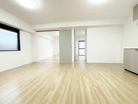 ライオンズマンション下構