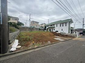 神奈川県伊勢原市八幡台１丁目