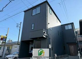 埼玉県川口市上青木西４丁目