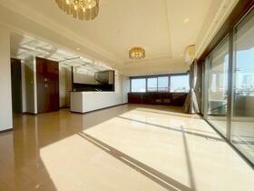 ダイアパレス三の丸西