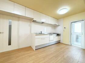 押草団地３０２棟