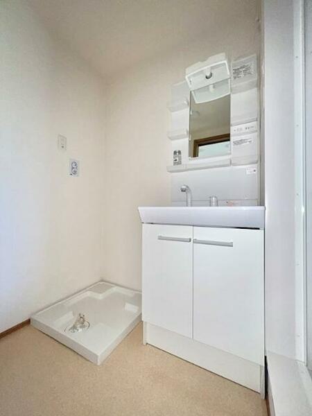 apartment 茨城県つくば市研究学園５丁目５－１３ ファースト・ラフィーネ・学園１Ｆ