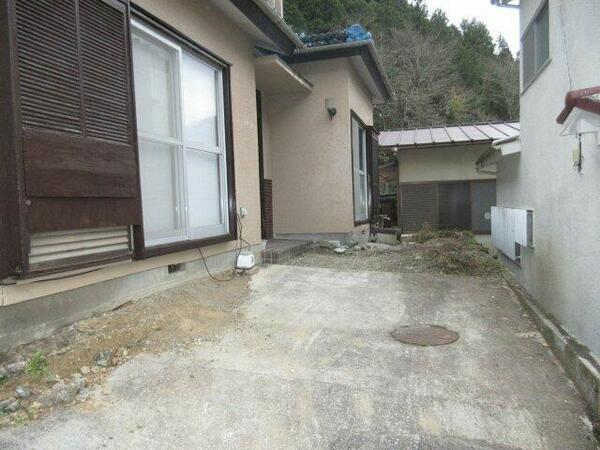 detached 埼玉県飯能市大字長沢

地図を見る