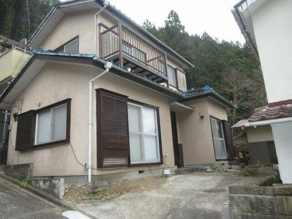 detached 埼玉県飯能市大字長沢

地図を見る