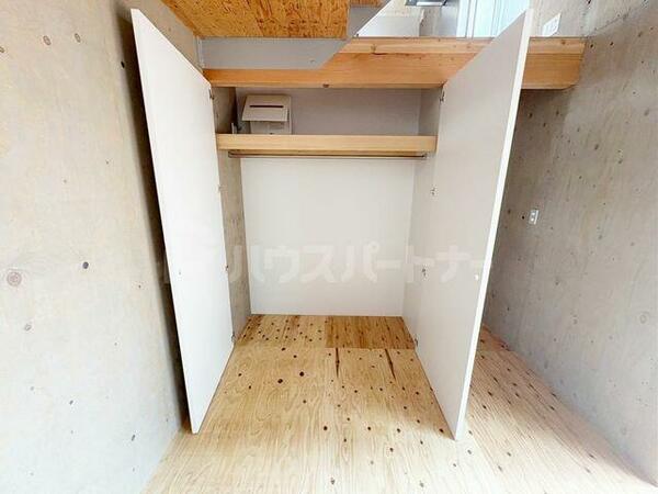 detached 東京都江戸川区南篠崎町１丁目

地図を見る