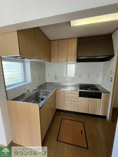 detached 東京都西東京市芝久保町３丁目

地図を見る