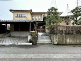 富山県富山市粟島町３丁目