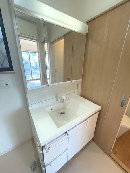 detached 埼玉県越谷市赤山町３丁目
地図を見る