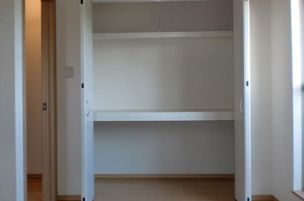 apartment 茨城県つくば市研究学園５丁目５－１３ ファースト・ラフィーネ・学園１Ｆ