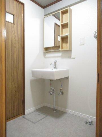 apartment 秋田県北秋田市米代町
米代町の賃貸情報を見る
物件地図