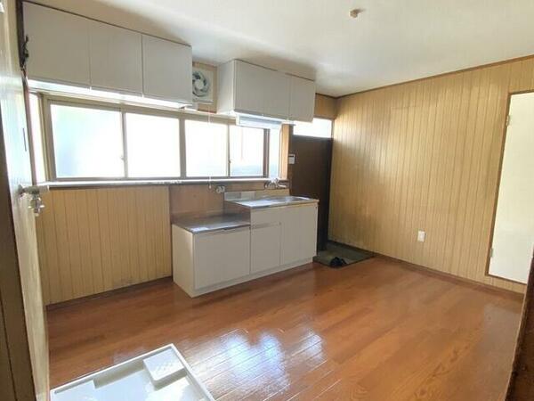 detached 埼玉県川越市六軒町１丁目

地図を見る