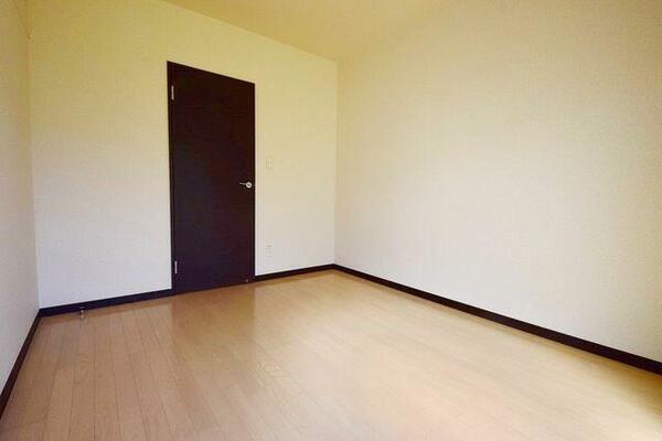 detached 東京都東久留米市南沢３丁目

地図を見る