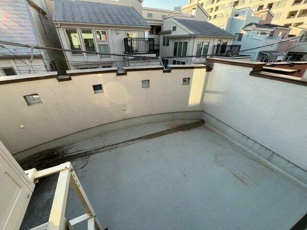 detached 東京都文京区大塚５丁目

地図を見る