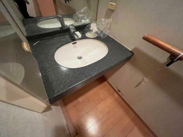 detached 東京都文京区大塚５丁目

地図を見る