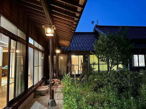 detached 山形県酒田市字仲町

地図を見る