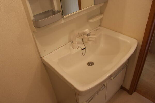 apartment 茨城県つくば市研究学園５丁目５－１３ ファースト・ラフィーネ・学園１Ｆ