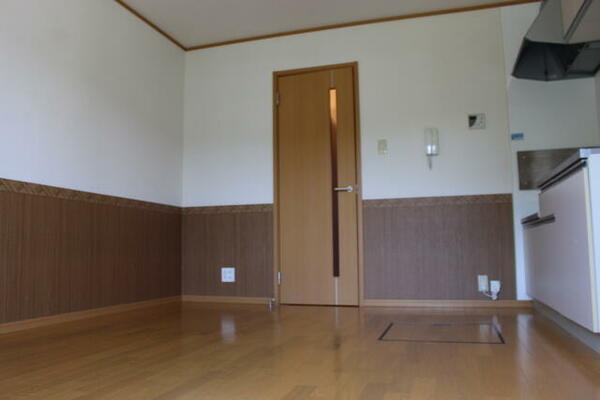 apartment 茨城県つくば市研究学園５丁目５－１３ ファースト・ラフィーネ・学園１Ｆ