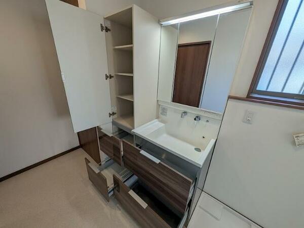 detached 東京都稲城市坂浜４丁目

地図を見る