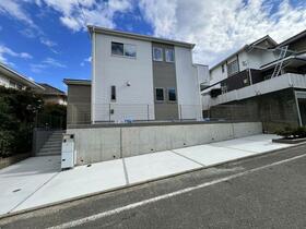 東京都町田市三輪緑山２丁目