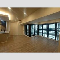 Ｓ－ＲＥＳＩＤＥＮＣＥ谷町六丁目ａｌｏ 1402 ｜ 大阪府大阪市中央区谷町６丁目（賃貸マンション3LDK・14階・72.40㎡） その3