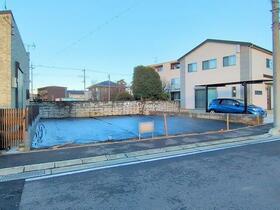 埼玉県草加市稲荷４丁目