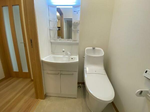 apartment 青森県上北郡おいらせ町木崎
木崎の賃貸情報を見る
物件地図